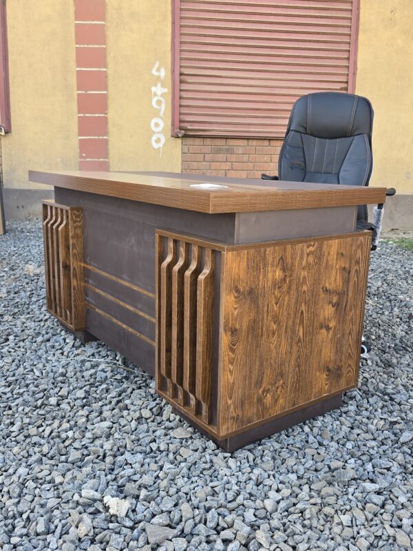 ergonomic office seat 4-link office waiting bench, 5-seater office waiting sofa, electric adjustable table, 2-door wooden credenza